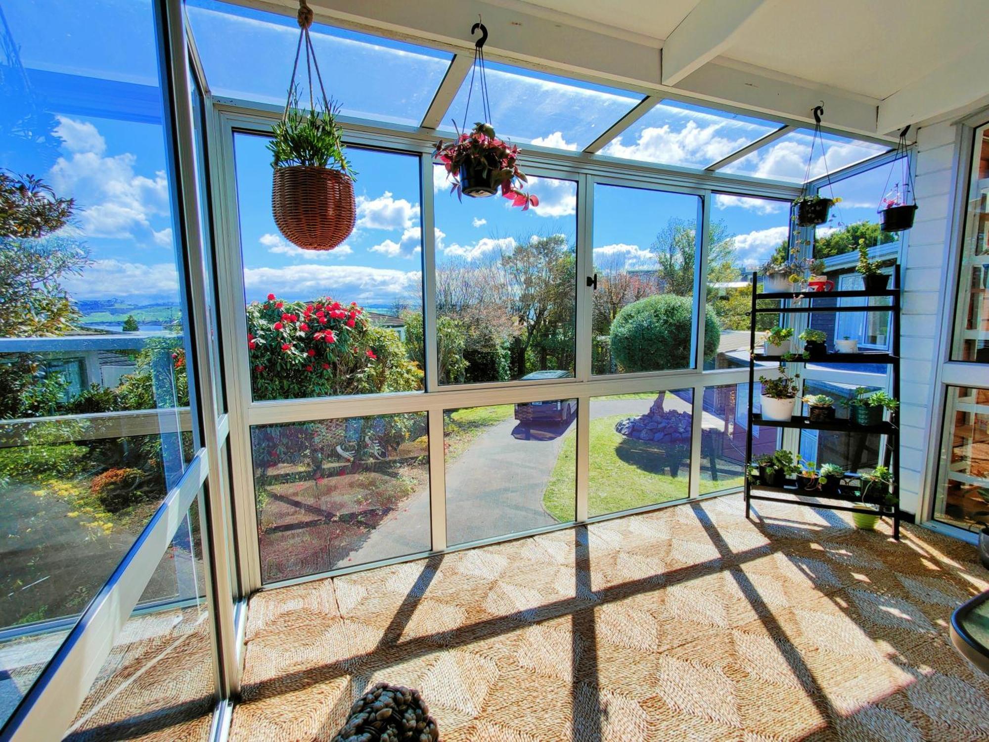 Delight In Birch-Lake View Holiday Home Taupo Ngoại thất bức ảnh