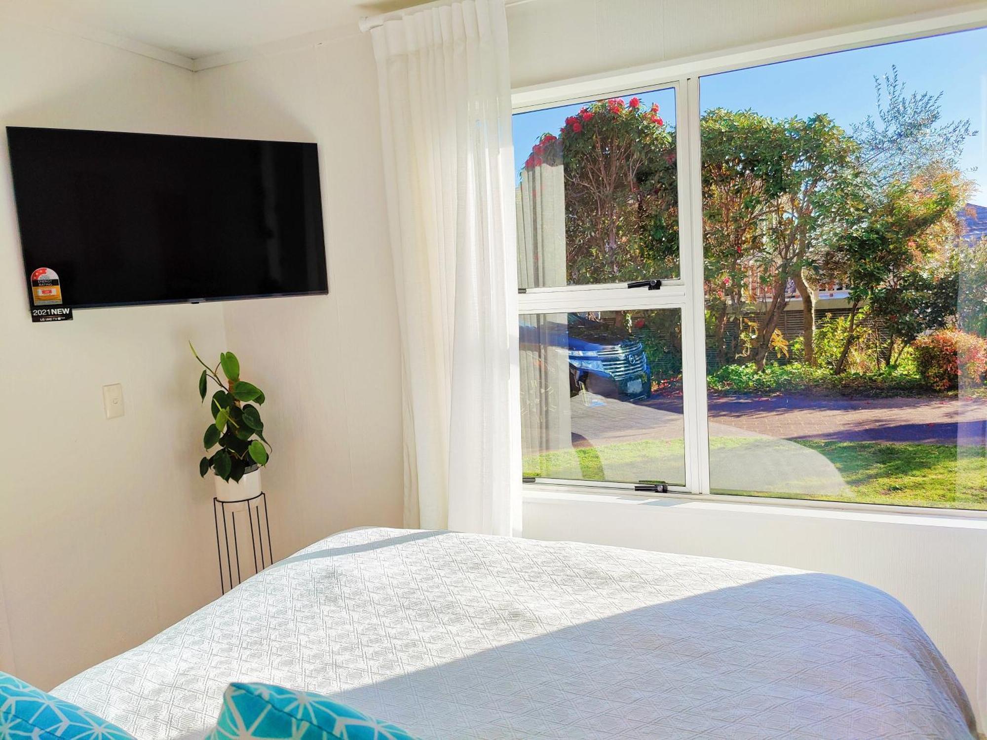 Delight In Birch-Lake View Holiday Home Taupo Ngoại thất bức ảnh